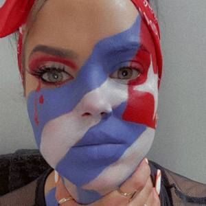 Meet your Posher, Rosana